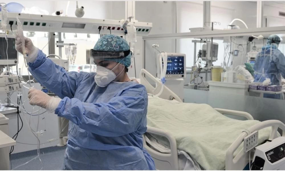 Θεσσαλονίκη: Παραμένει σε κρίσιμη κατάσταση η 36χρονη που γέννησε πρόωρα, αλλά «έχασε» το παιδί